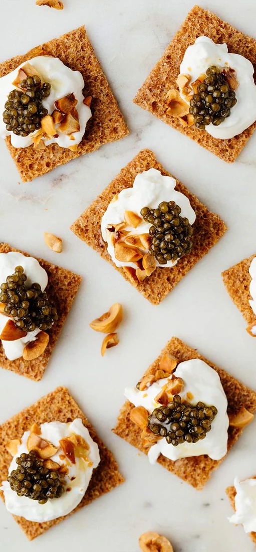 Noël 2025 : Caviar, burrata et noisettes torréfiées